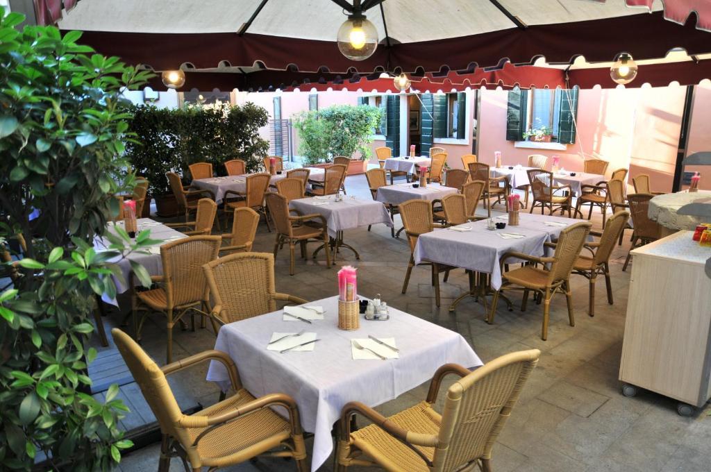 Hotel 5 Colonne Mirano Bilik gambar